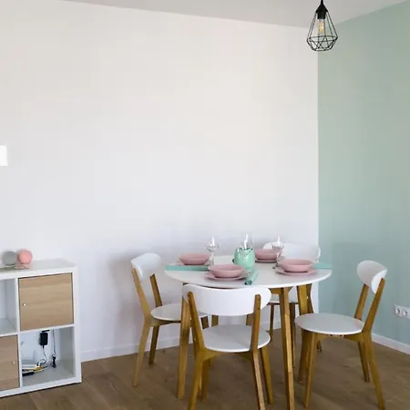 Mint Panoramic Apartment